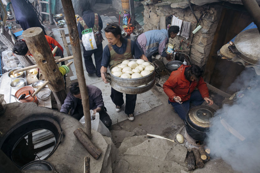 The Hermit Culture Living On in China’s Misty Mountains