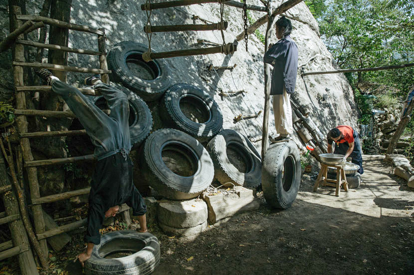 The Hermit Culture Living On in China’s Misty Mountains